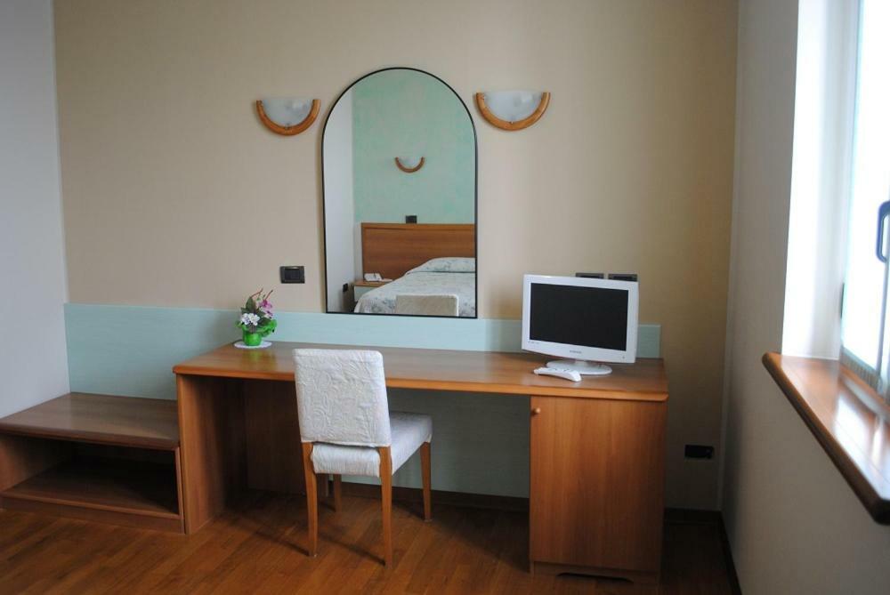 Agriturismo San Francesco Valeggio sul Mincio Luaran gambar