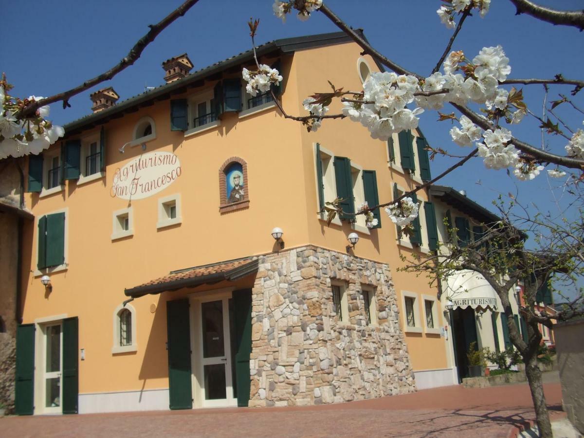 Agriturismo San Francesco Valeggio sul Mincio Luaran gambar